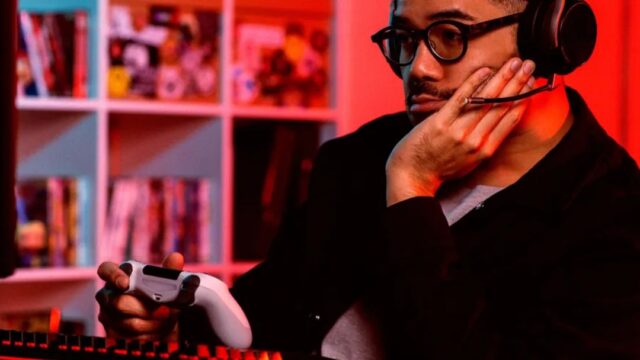 El mercado de la inteligencia artificial podría llegar a los mandos de la mano de Sony